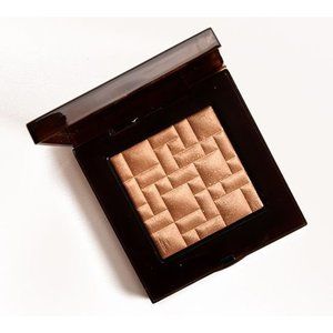 NWOT Bobbi Brown Highlighting Powder - Bronze Glow